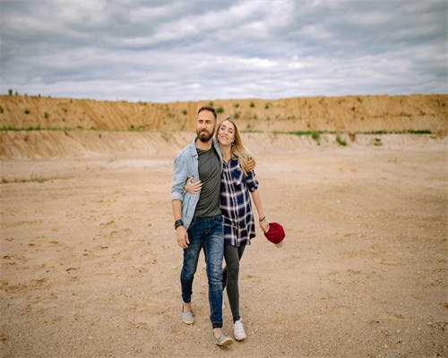 代生儿子咨询冻胚移植第八天能测出来吗？移植冻胚第八天白板是不是没戏了？