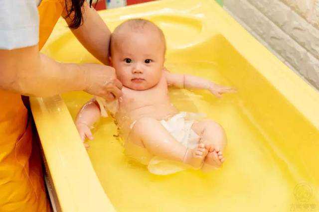 福州试管代生咨询电话号码,解决不孕不育难题的最佳选择